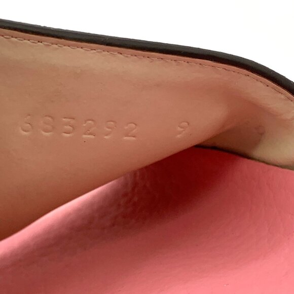 Gucci Pink Slide Sandals With Pineapple Print Strap & "Whats Inside" Design - Picture 7 of 9